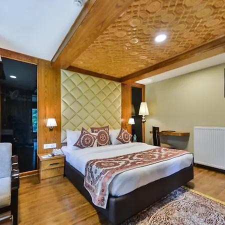 Royal Hillton Pahalgam Hotel Exterior photo